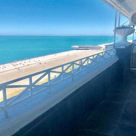 Tg Apartment Sea View バトゥーミ エクステリア 写真